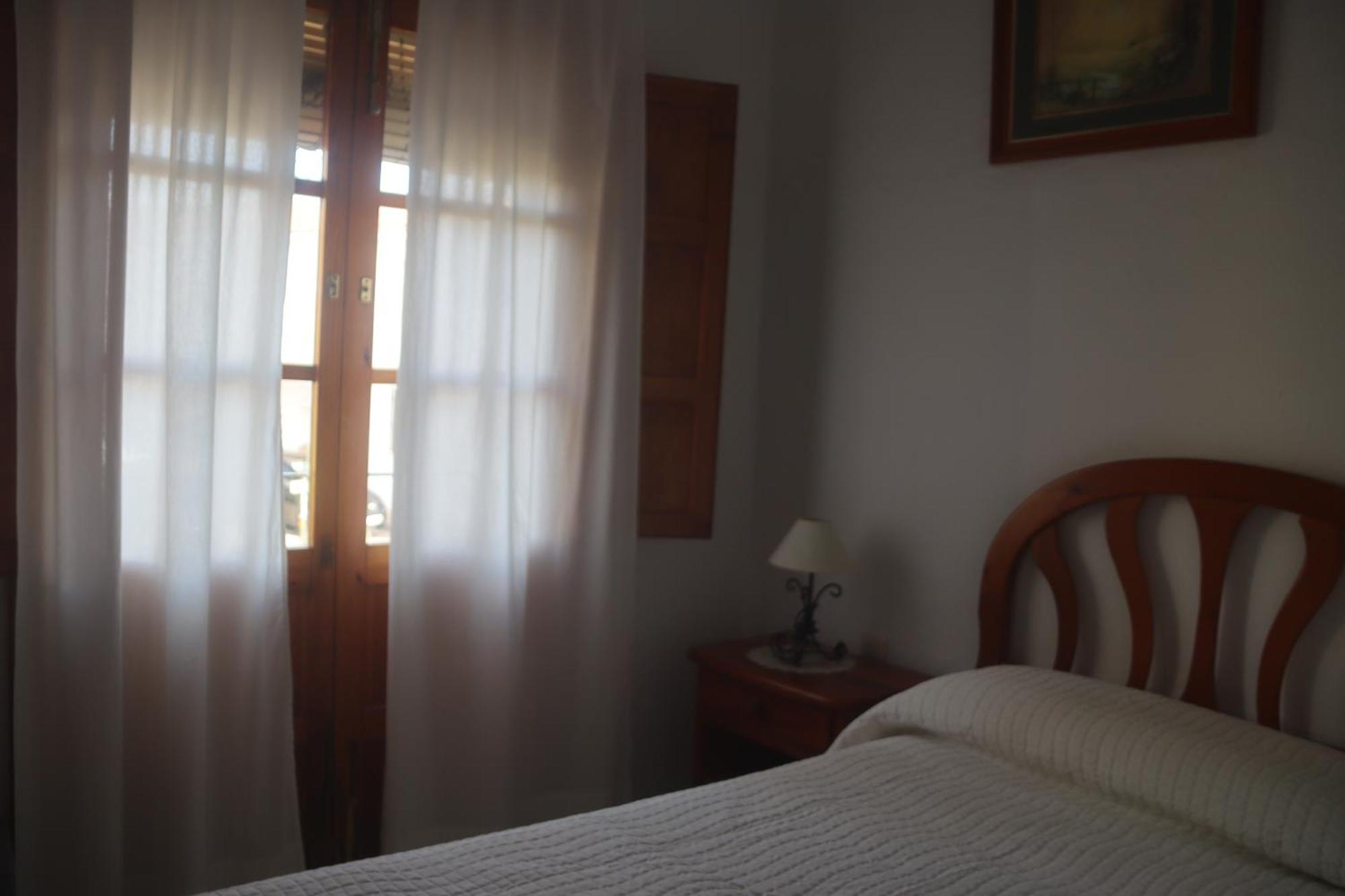 Hostal Moncada Ґаусін Екстер'єр фото
