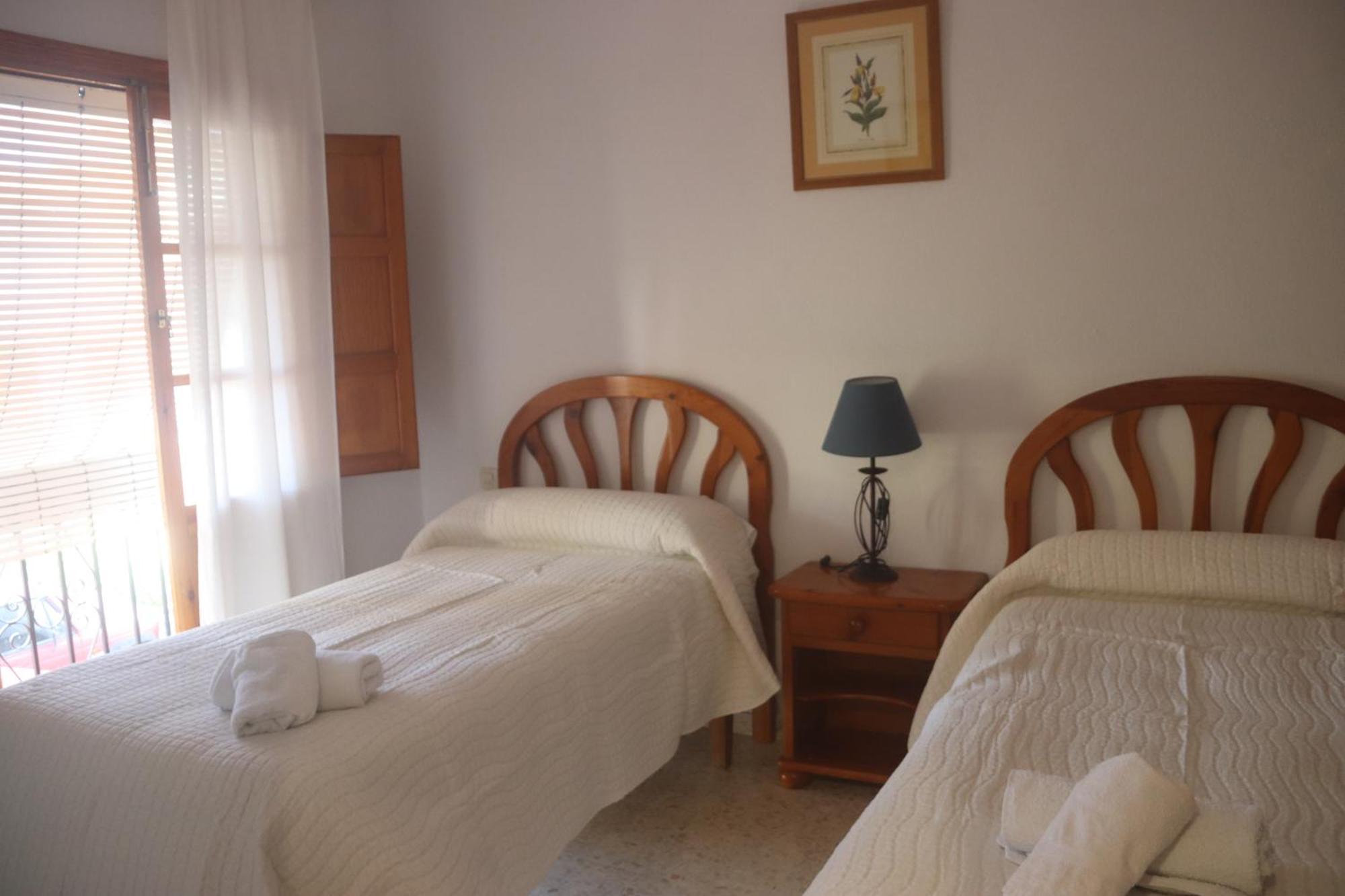 Hostal Moncada Ґаусін Екстер'єр фото